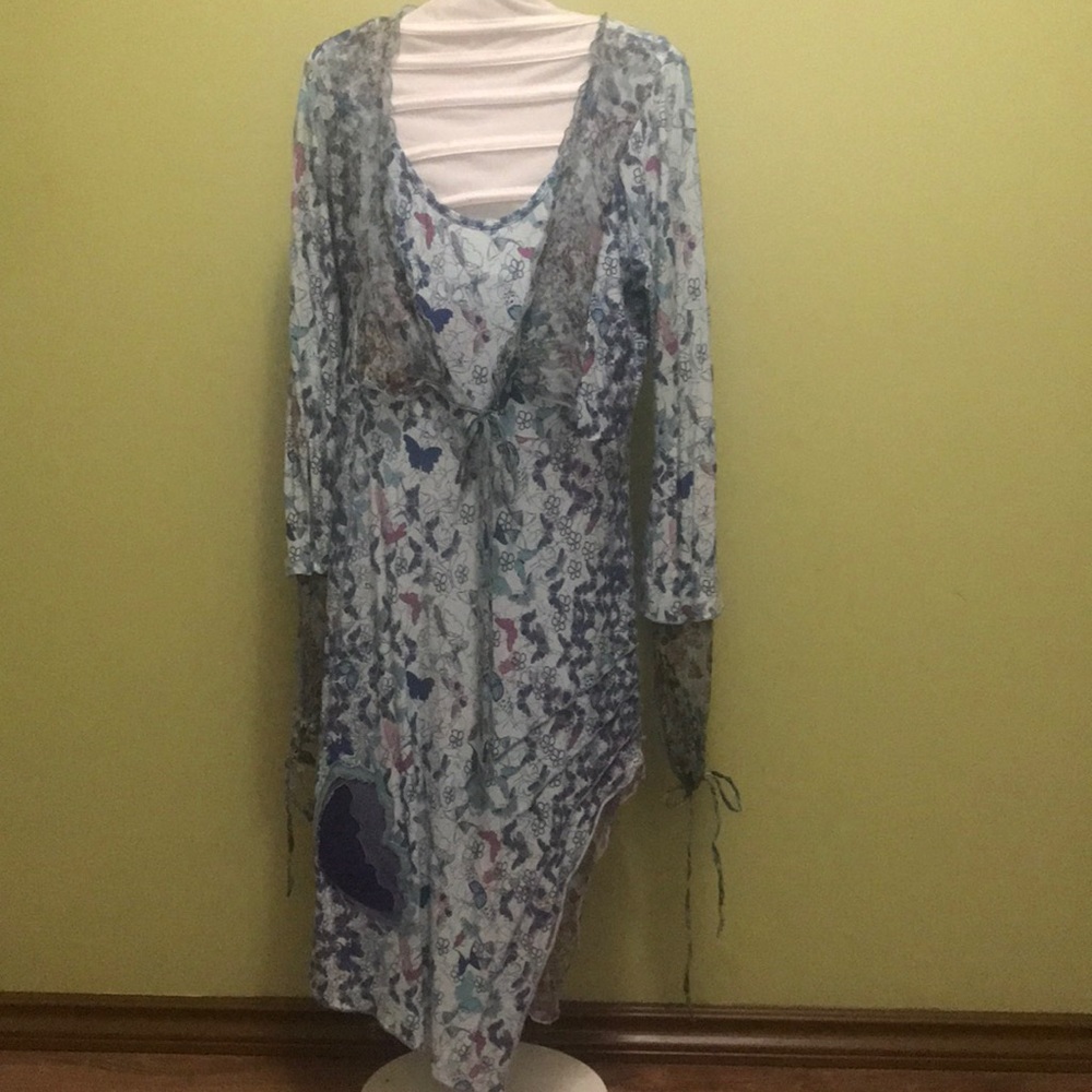 Long sleeve blouse/tunic